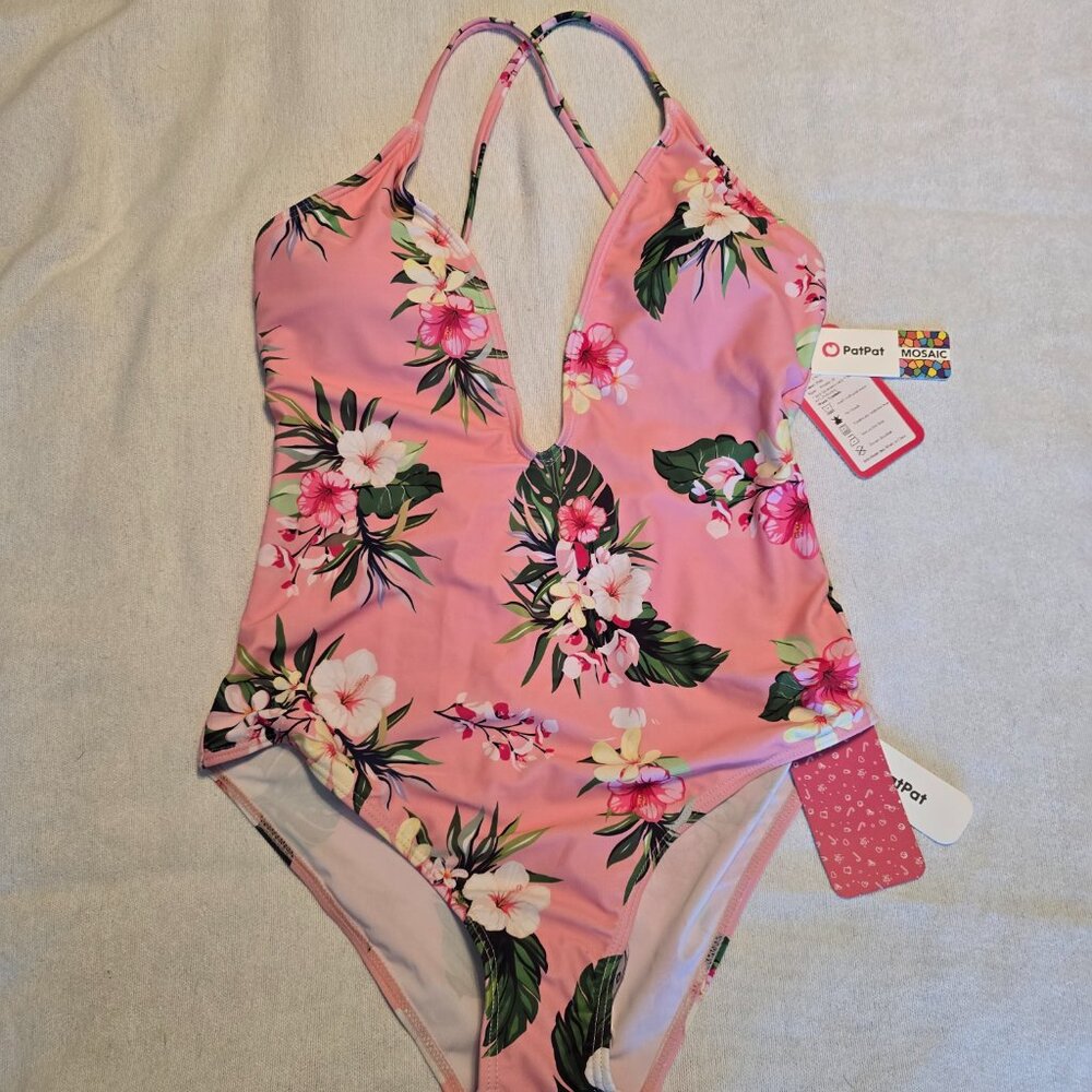PatPat Women M Medium Mosaic NEW One Piece Swim Suit Pink Floral Deep Plunge NWT